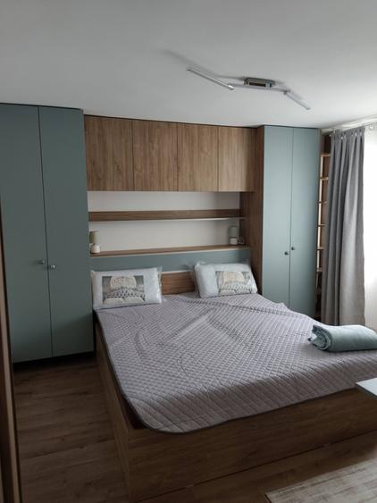 Apartament de vanzare 4 camere 70 mp zona Manastur Parang