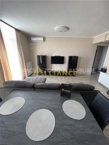 Apartament cu 3 camere sectorul 4 - 16