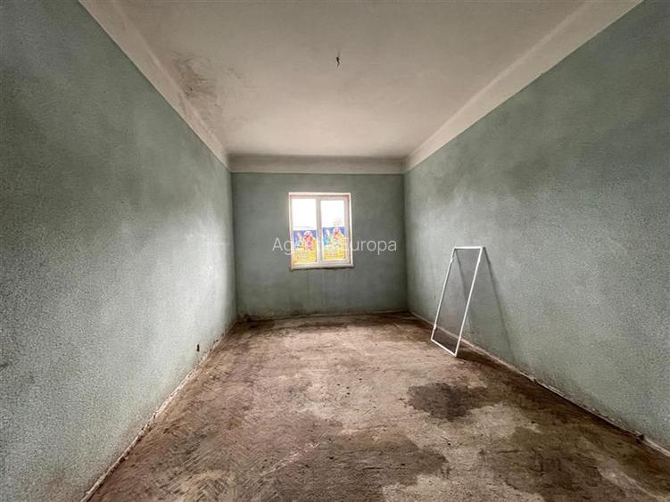 Cladire de vanzare  in zona Vest Tulcea - 10