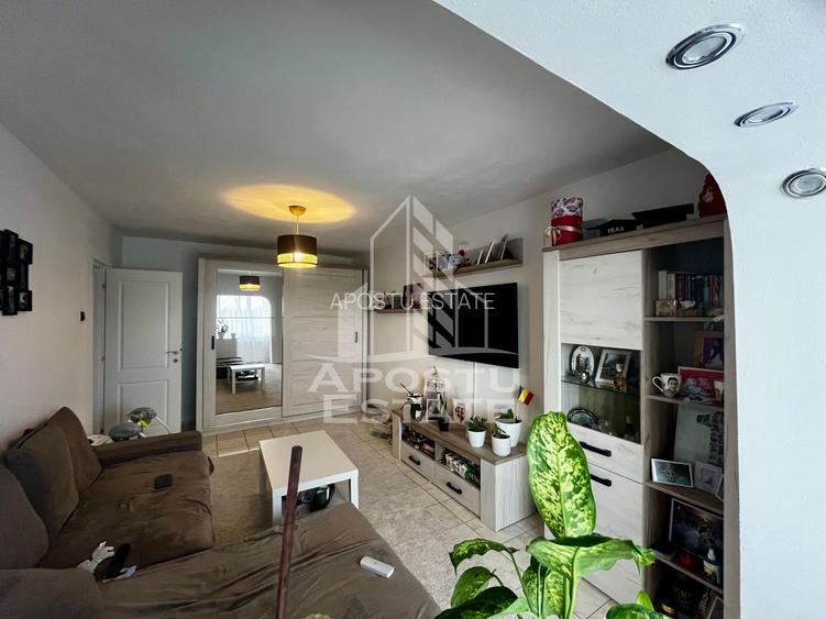 Apartament 3 camere,centrala proprie,boxa,zona Lipovei - 2