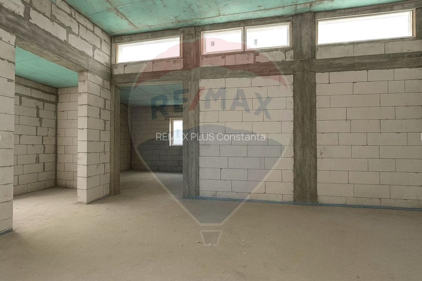 Casă / Vilă cu 5 camere de vânzare în zona Kamsas Constanta - 4