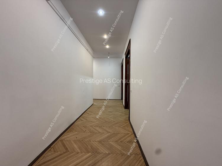 Apartament Patrimonial 150 mp | Balcon cu vedere directa spre Piata Victoriei - 23