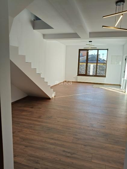 Proprietar,vând vila nouă,zona Cora Brătianu Constanța - 13