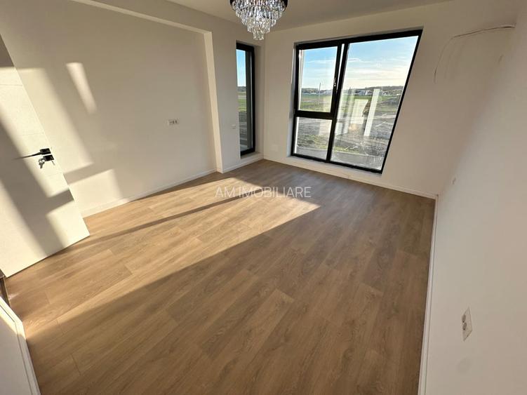 CASE INDIVIDUALE - 4 CAMERE, GARAJ, PANOURI SOLARE, COMISION 0% - 5