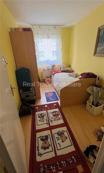 Apartament 3 camere decomandat etajul 1 Astra - 2