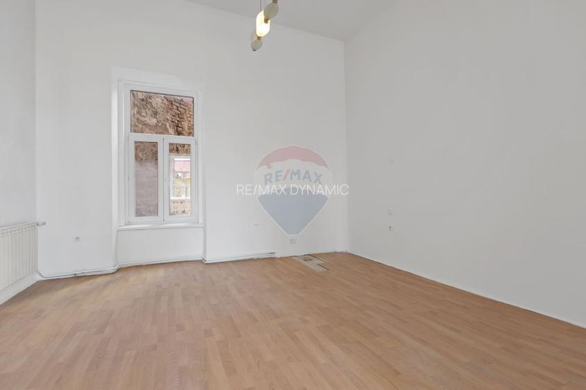 Spatiu cu destinatii multiple, zona centrala- prima inchiriere - 7