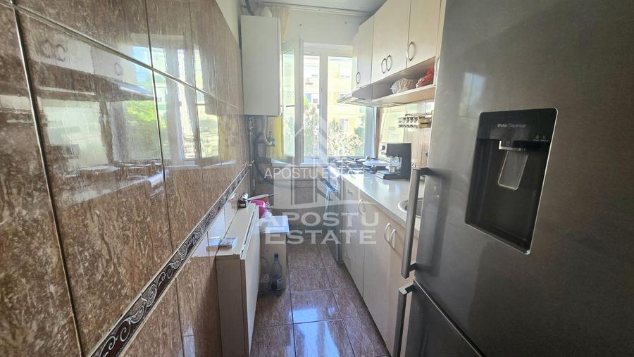 Apartament cu 4 camere, etaj intermediar, zona Dacia - 8