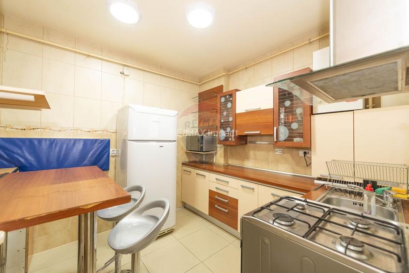 Apartament cu 3 camere de inchiriat, 69 mp utili, Mall Vitan - 14