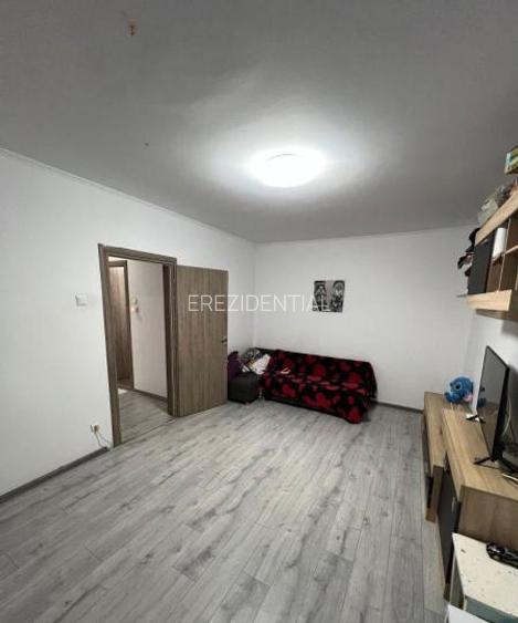 Apartament 2 camere - decomandat - Bulevardul 1 Decembrie - 3