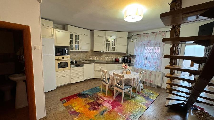 Proprietate rara in Schei/penthouse pe doua niveluri - 4