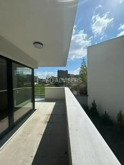 Unirii Ultracentral | Ap 4 camere | Finisaje Premium  | 2 parcari | - 3