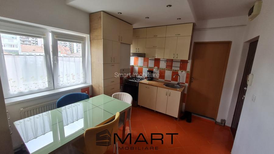 Apartament 3 camere zona Hipodrom 3 - 6