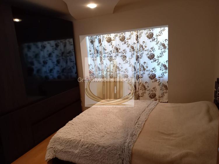 Apartament de vânzare – 3 camere,  Aradului Piața Verde - 8