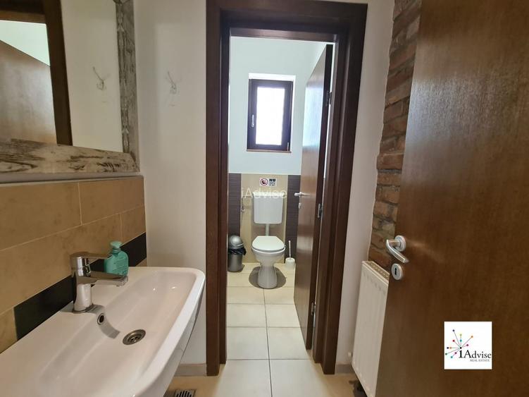 Vila Cu Panorama De Vanzare In Fundata - 36