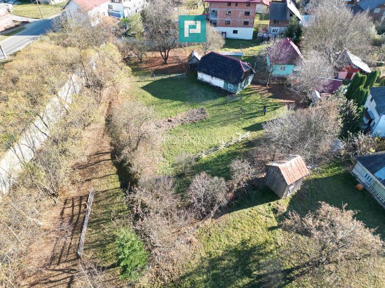 Casă de lemn, cu teren în Borșa - 24