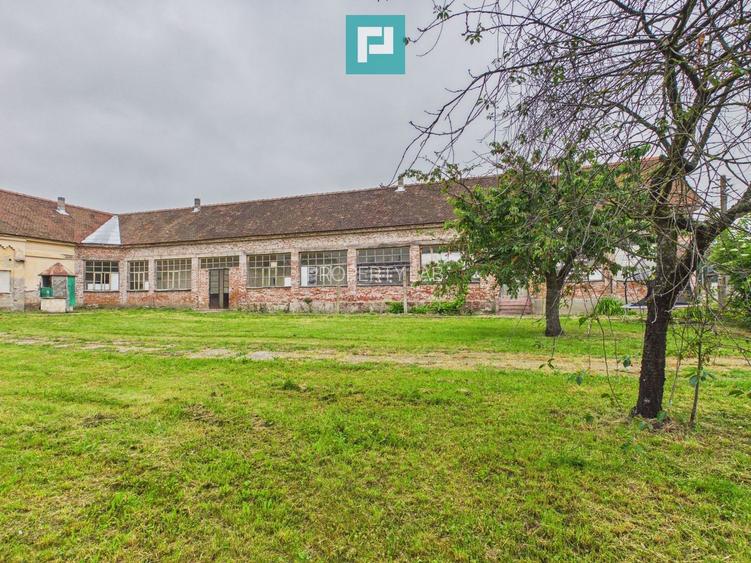 Casă în Neudorf, comuna Zăbrani, județ - 4