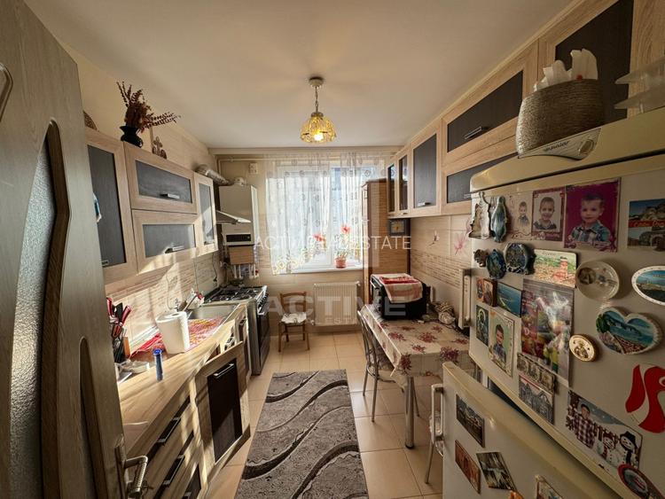 Apartament cu 3 camere  || str Florilor  - 7