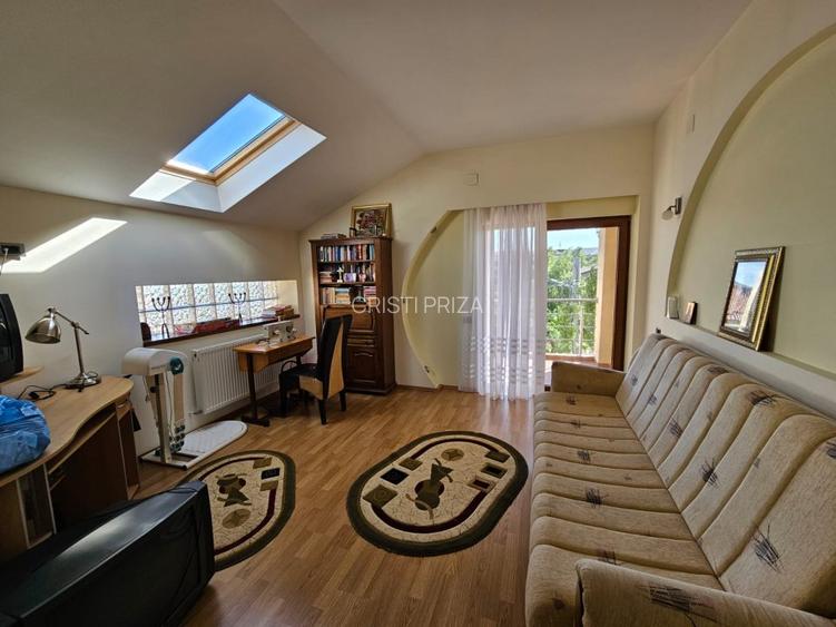 Casa cu piscina - Chiajna (6 dormitoare - 6 bai - 2 livinguri) - 8