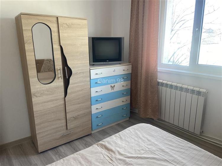 Apartament 2 camere , cartier Sud , decomandat , 43 mp, centrala termica proprie - 10