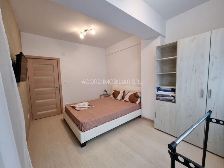 La 2 minute de mare, doua camere decomandate. - 12