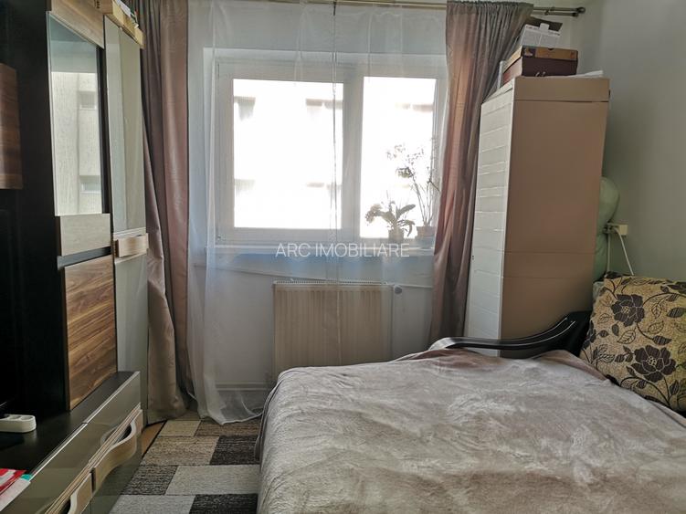 Apartament 3 camere decomandat, etajul 1 - 13