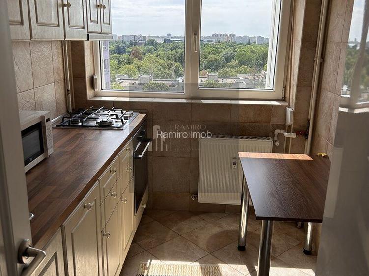 2 camere Decomandat - Metrou  Titan la 3 Minute - 2