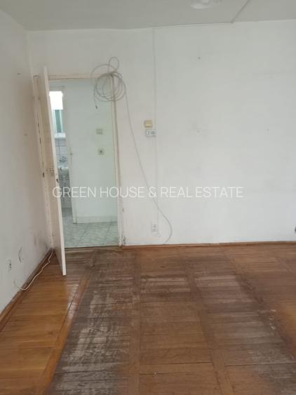 Apartament 3 camere decomandat, Bulevardul Decebal - 15