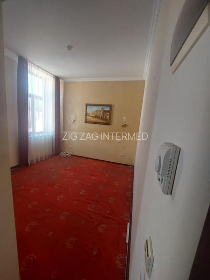 Ultracentral - cladire emblematica D+P+1+M, 430 mp., curte 200  mp. - 18