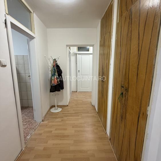 3 camere| Drumul taberei | Bloc 1983 | Metrou 1 Mai | 8 min - 8