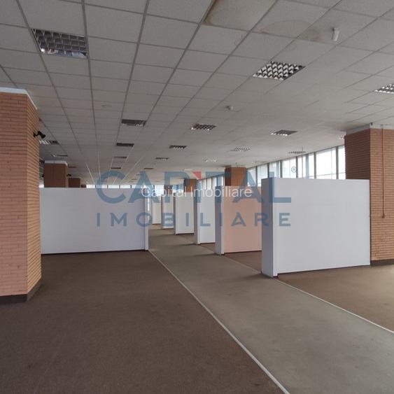 Comision 0%! Spatiu comercial de inchiriat 1500mp, Piata Mihai Viteazu - 3