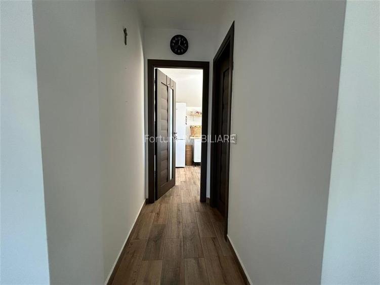 Apartament 2 camere, la casa, Cristian - 10