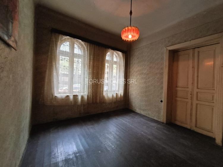 Vânzare construcție și teren Dr. Iacob Felix - Piața Victoriei - 5