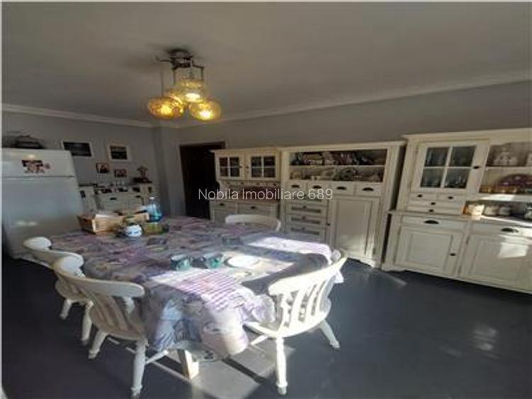 CASA DE FAMILIE in zona rezidentiala ultracentrala Onesti DE VANZARE - 11