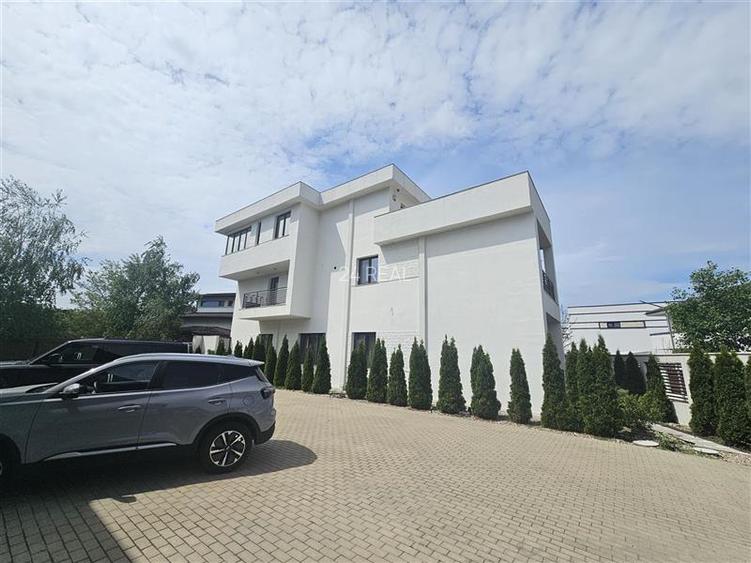 Etaj de vanzare in vila - 2 locuri de parcare incluse - 17