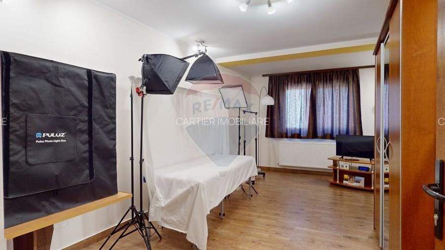 Vand casa plus spatiu comercial zona Centrul Istoric - 10