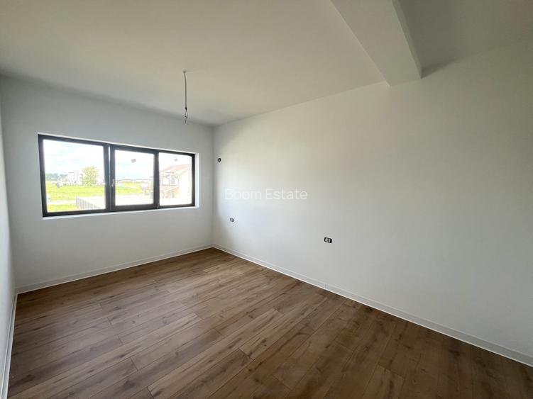 Ultima Jumatate, 4 Camere, Asfalt - 7