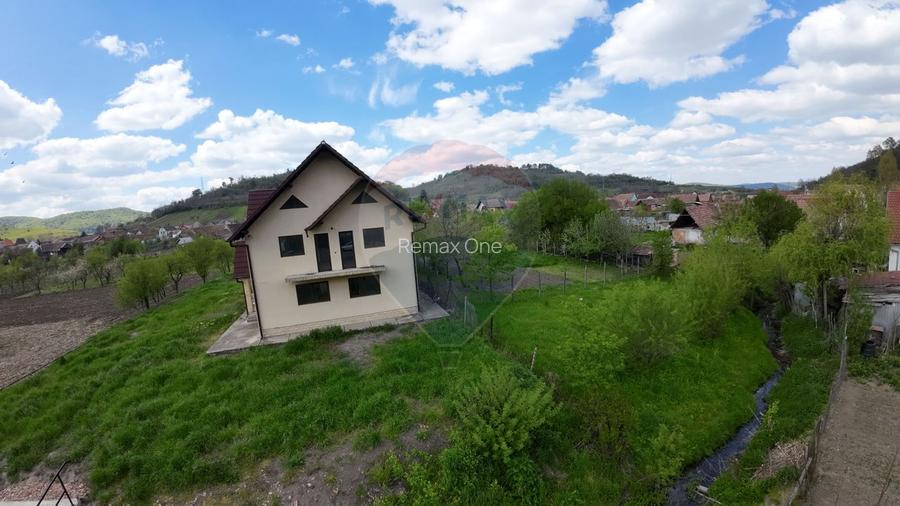 Casă nouă în Moșna – priveliște superbă spre biserica fortificată - 6