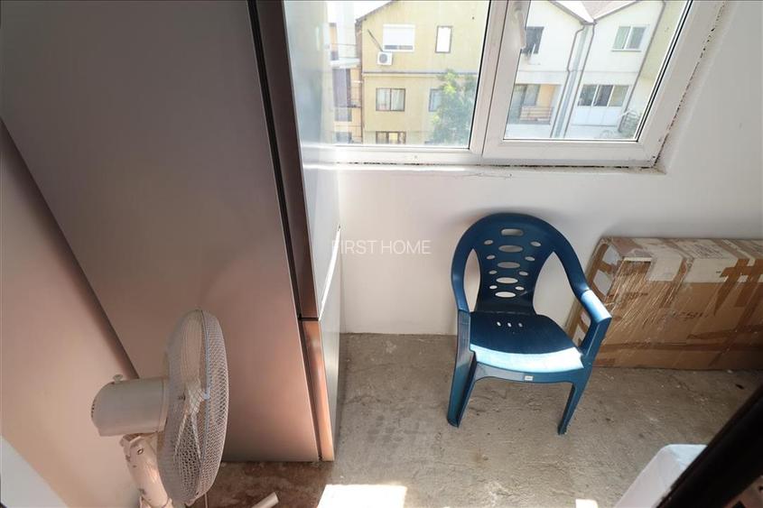 Garsoniera de vanzare in zona Penny Obor , etaj 3 (mansarda) - 13