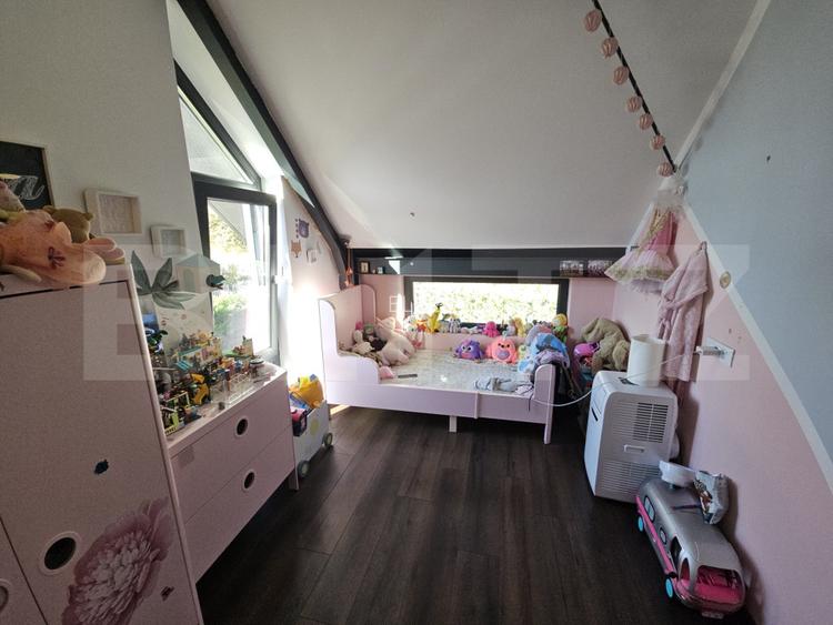 Vila de lux cu 4 camere in V. Ursului, langa padure - 18