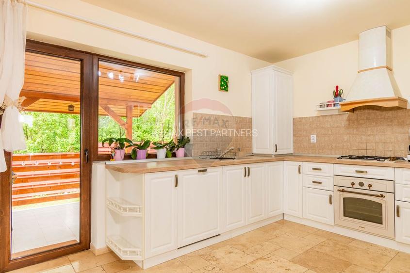 Casa de vanzare, Jucu de Sus teren 811mp, 4 Camere, 2 Bai, Priveliște - 8