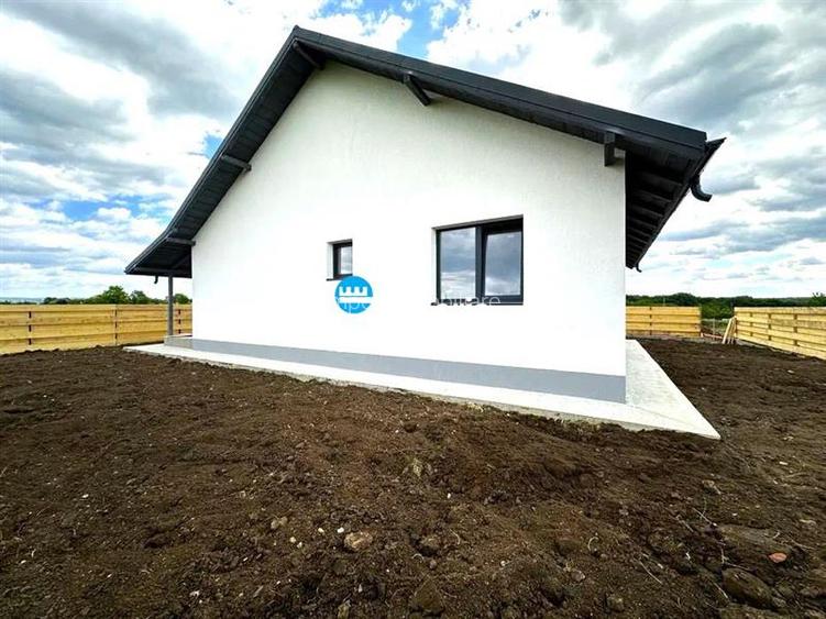 Casa 3 cam,  2 bai, canalizare, 400 teren, Ciurbesti, Miroslava - 3