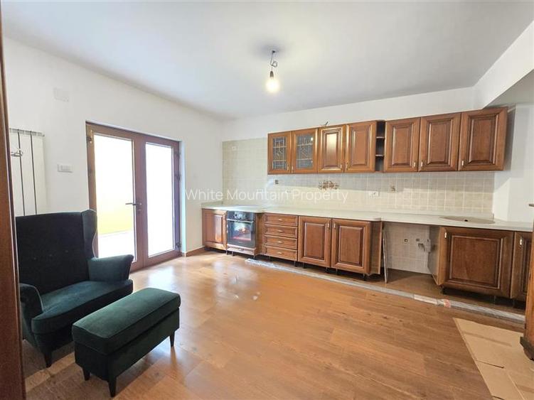 Ion Mihalache, vila 9 camere cu piscina interioara, de vanzare, comision 0% - 5