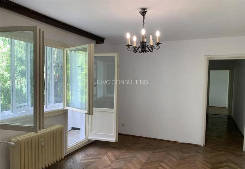 Vanzare Apartament 3 Camere Semidecomandat Berceni-Al.Niculitel - 2