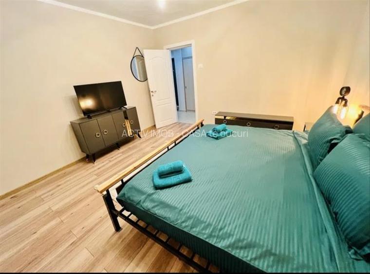 Vand Studio in Piata Ovidiu - 2