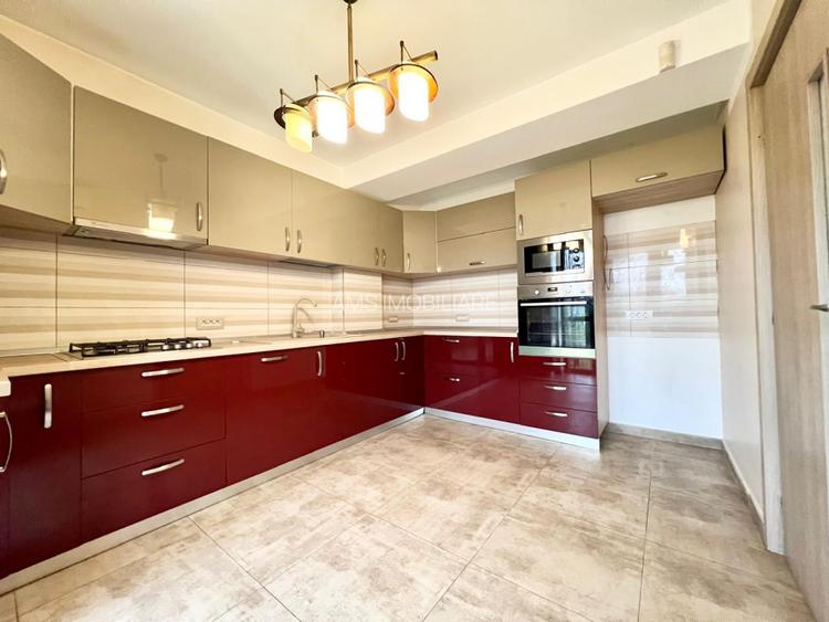 VILA 4 CAMERE / CURTE PROPRIE/ 2 LOCURI PARCARE - 2