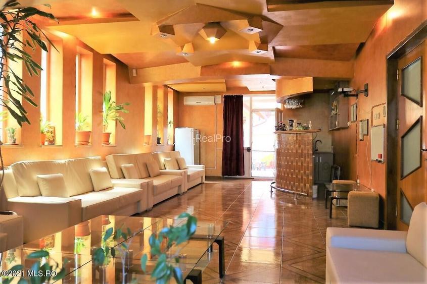 Mamaia Nord - Langa Mare, pensiune la cheie, 11 camere, 9 bai! - 40