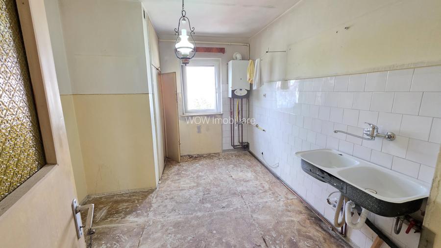 Apartament cu 3 camere 2 bai 2 balcoane si pivnita de vanzare in Strand - 4