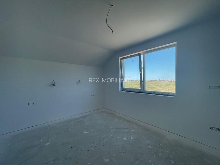 Duplex despartit prin baie | 3 camere | Super Preț | Urseni - 9