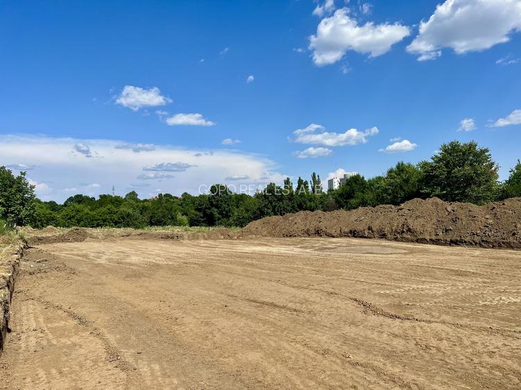 Teren 6000 mp pozitie deosebita lacul Baneasa adancime 140 m - 5