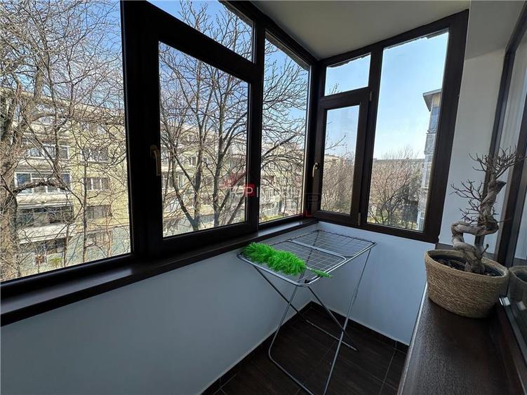 Inchiriere Apartament 3 camere semidecomandat Podu Ros - Palas - 13